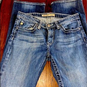 Woman’s big star denim jeans